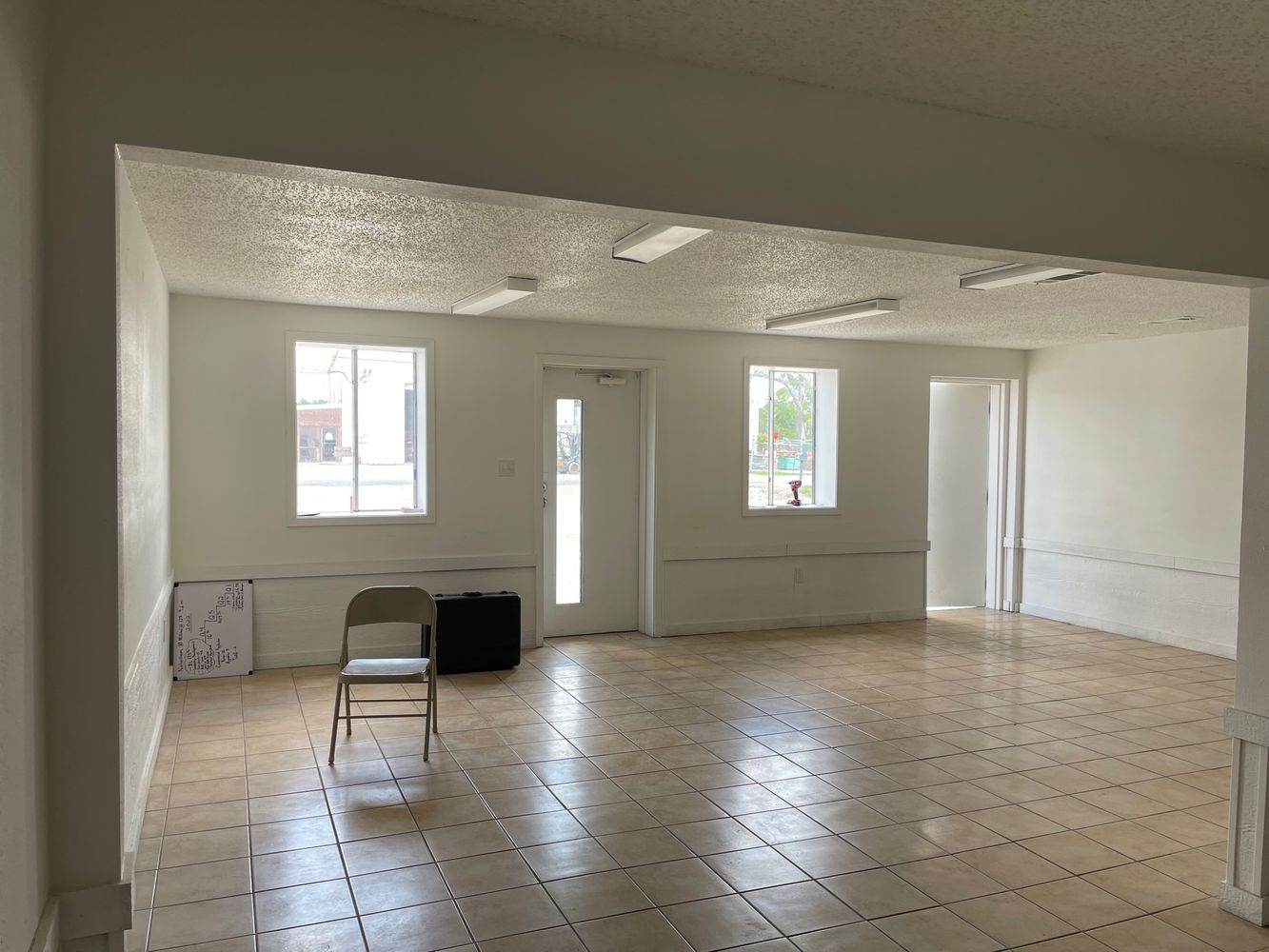 Dock High Warehouse With Office For Lease: 3504 Cypress Ave, Saint Gabriel, LA 70776